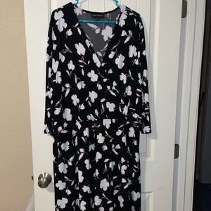 Lane Bryant 26/28 faux wrap floral print midi dress!